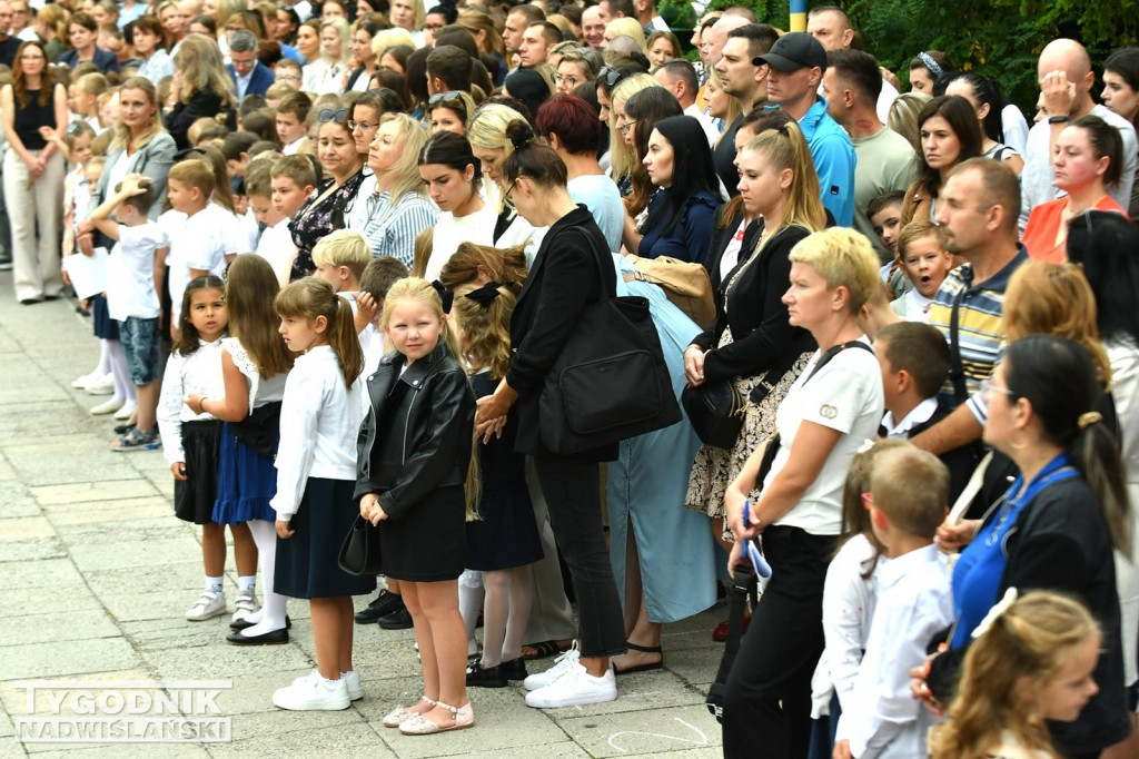 Rozpoczęcie roku szkolnego w SP nr 10 w Tarnobrzegu