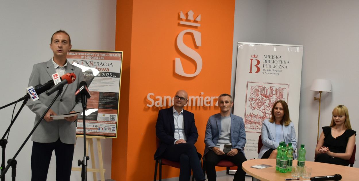 Konferencja prasowa nt. festiwalu literatury