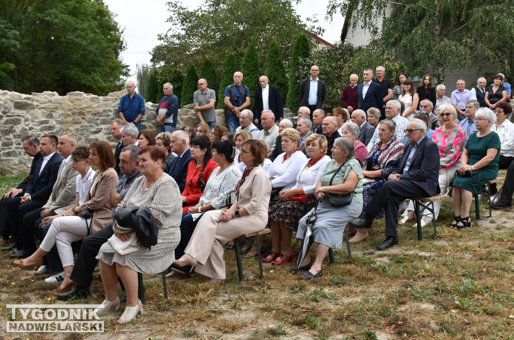 Otwarcie wyremontowanej baszty w N. Kicharach