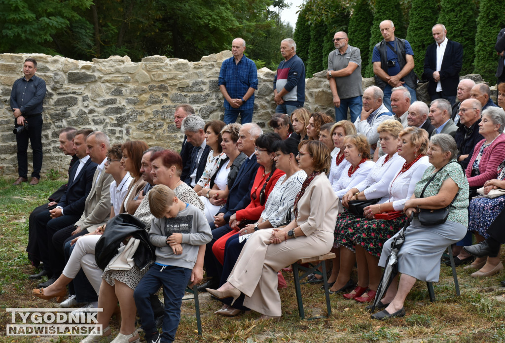 Otwarcie wyremontowanej baszty w N. Kicharach
