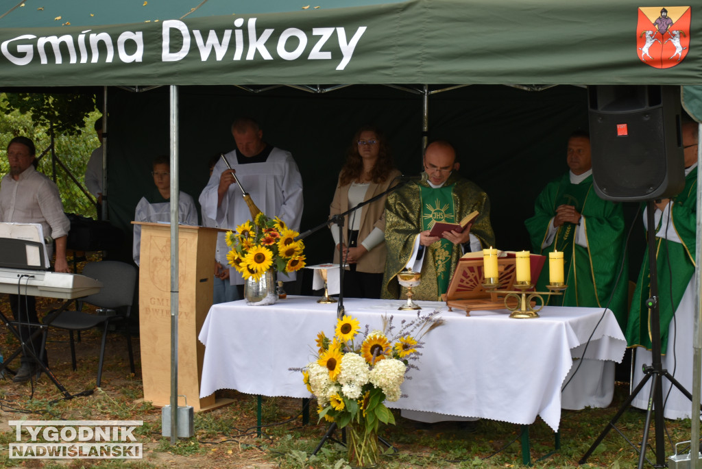 Otwarcie wyremontowanej baszty w N. Kicharach