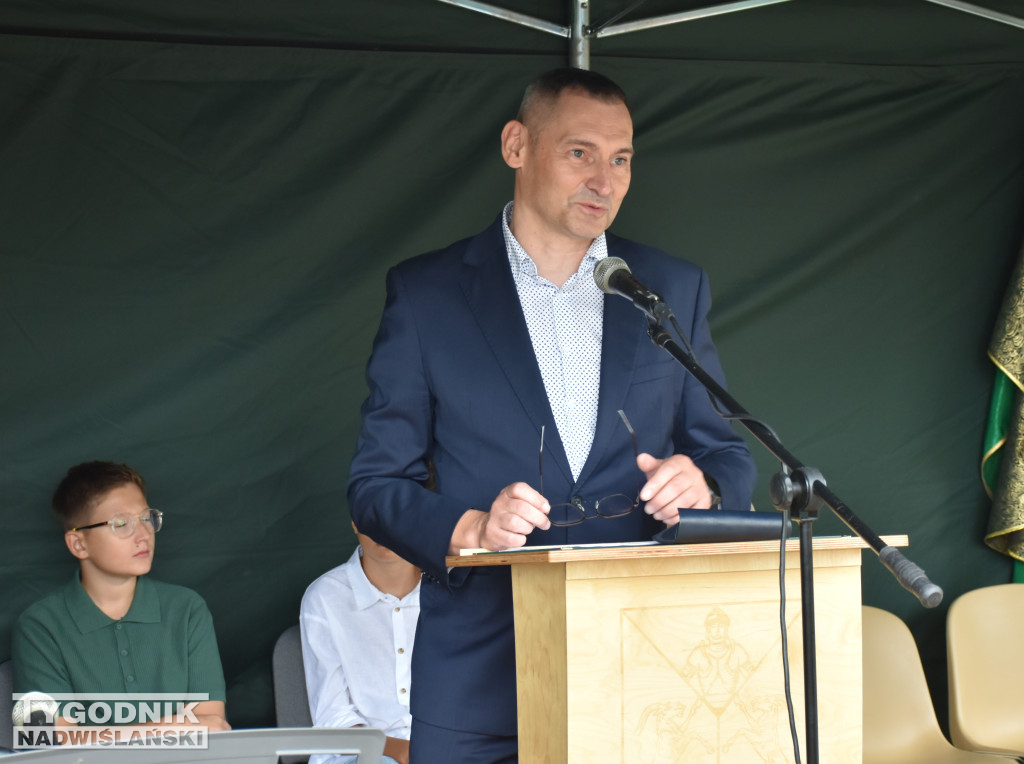 Otwarcie wyremontowanej baszty w N. Kicharach