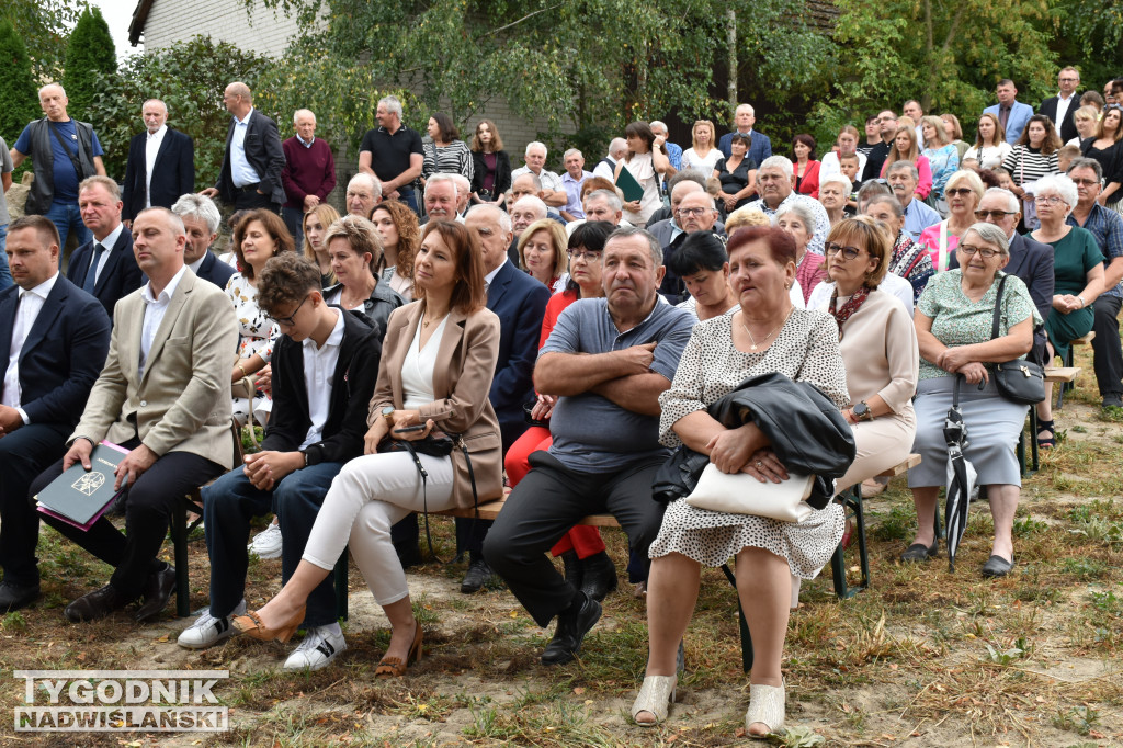 Otwarcie wyremontowanej baszty w N. Kicharach