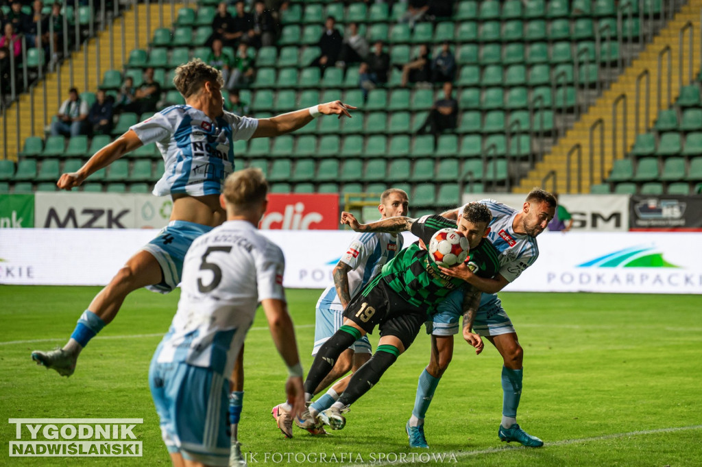 Stal Stalowa Wola - Świt Szczecin