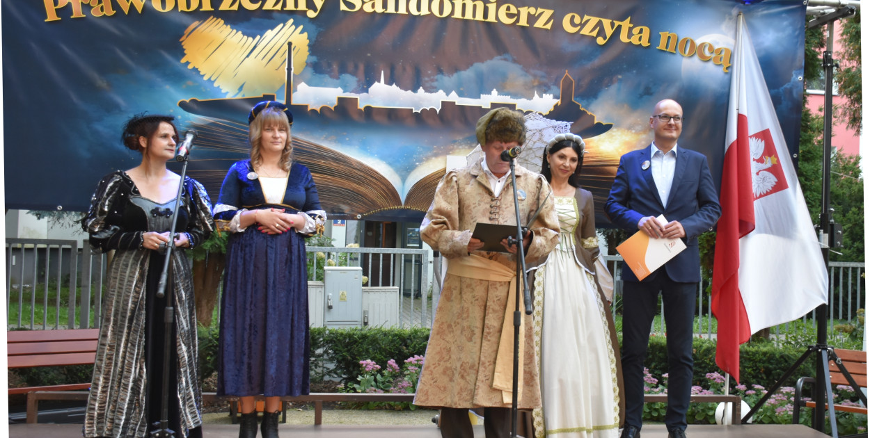 Prawobrzeżny Sandomierz Czyta Nocą