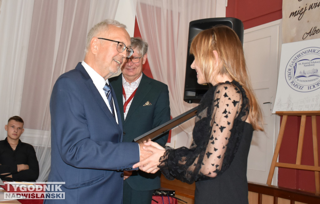 Stypendia od absolwentów „Marmolady” dla uczennic