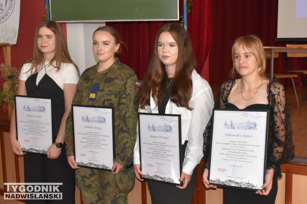 Stypendia od absolwentów „Marmolady” dla uczennic