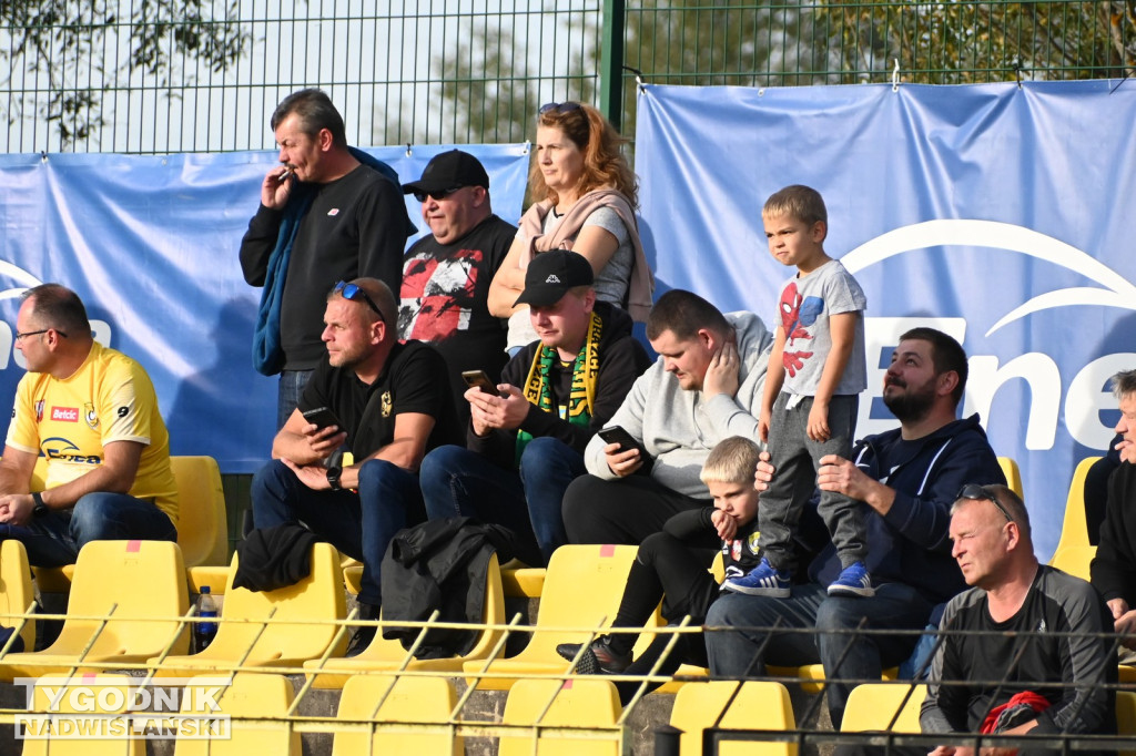 Kibice na meczu Czarni Połaniec - Siarka Tarnobrzeg