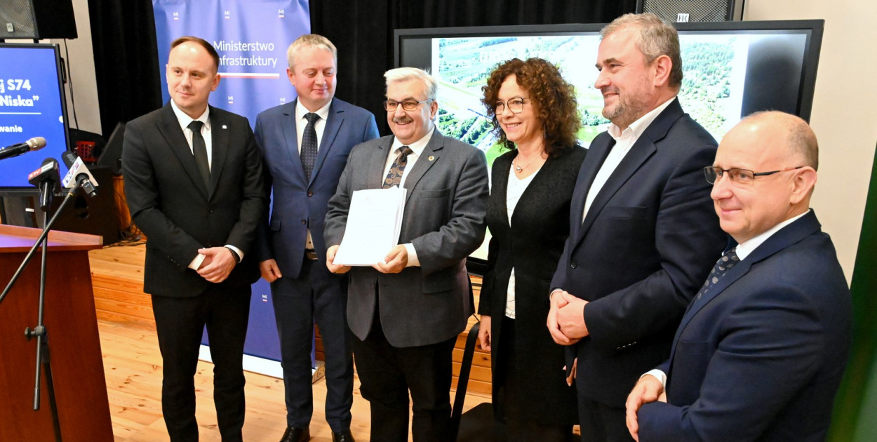 W Sokolnikach o S74
