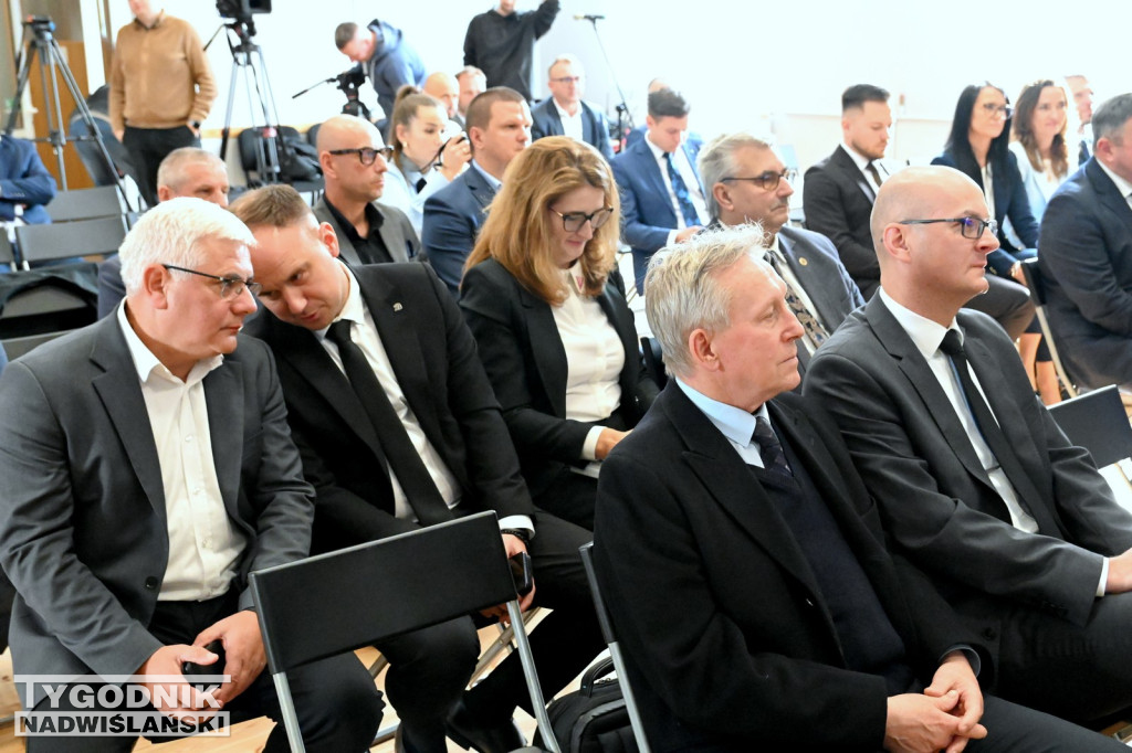 W Sokolnikach o S74