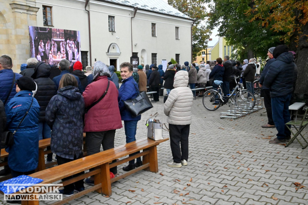Pielgrzymka do Sanktuarium Matki Bożej Dzikowskiej