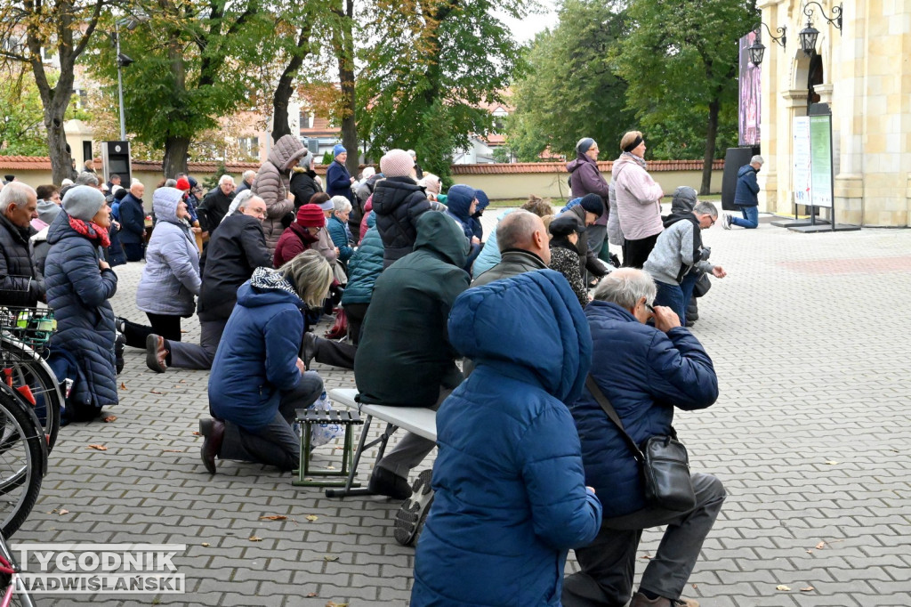 Pielgrzymka do Sanktuarium Matki Bożej Dzikowskiej