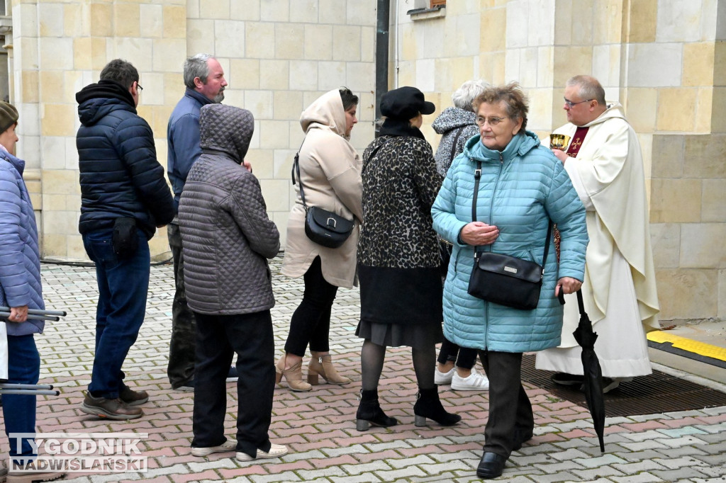 Pielgrzymka do Sanktuarium Matki Bożej Dzikowskiej