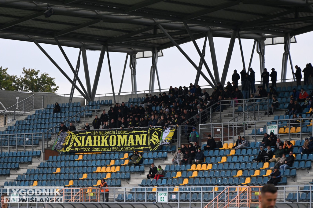 Kibice na meczu Siarka - Naprzód Jędrzejów