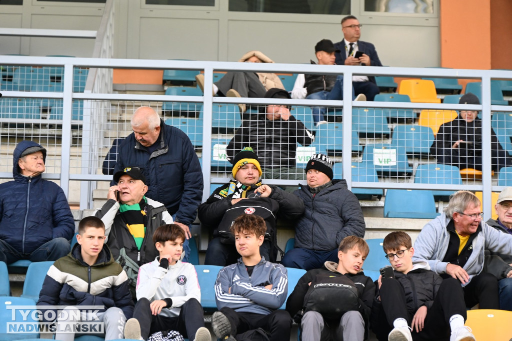 Kibice na meczu Siarka - Naprzód Jędrzejów