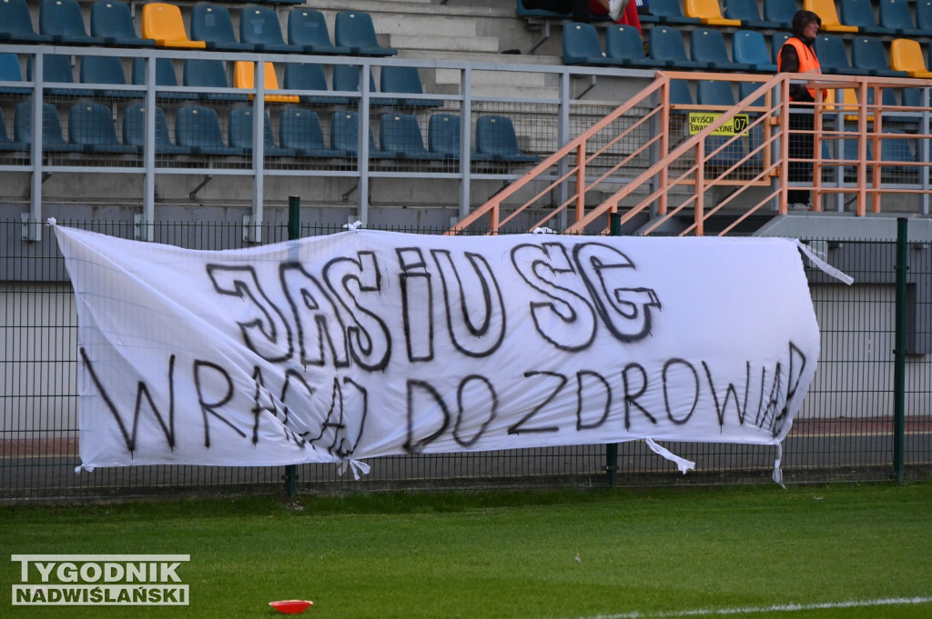 Kibice na meczu Siarka - Naprzód Jędrzejów