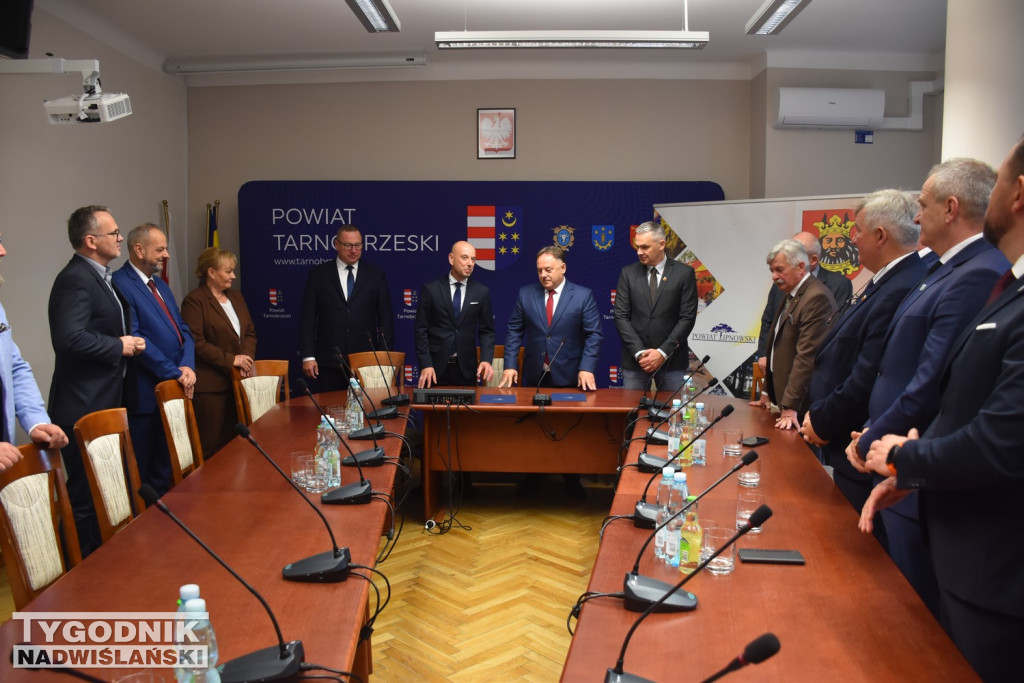 Podpisanie porozumienia między powiatami