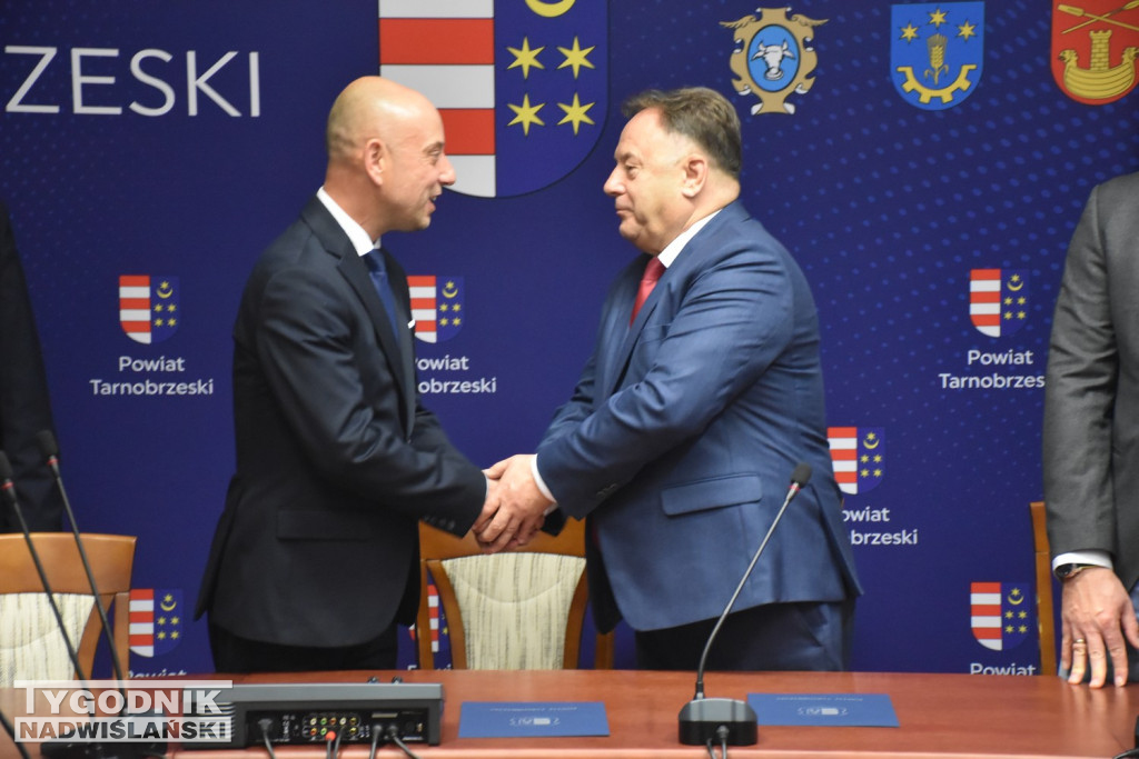 Podpisanie porozumienia między powiatami