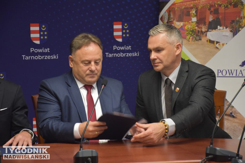 Podpisanie porozumienia między powiatami