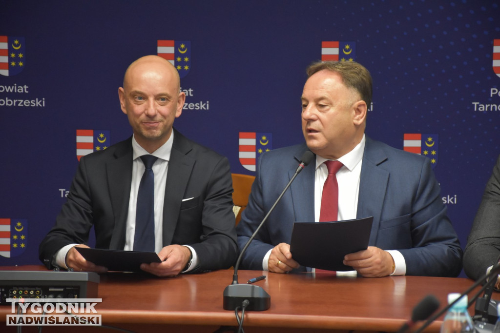 Podpisanie porozumienia między powiatami