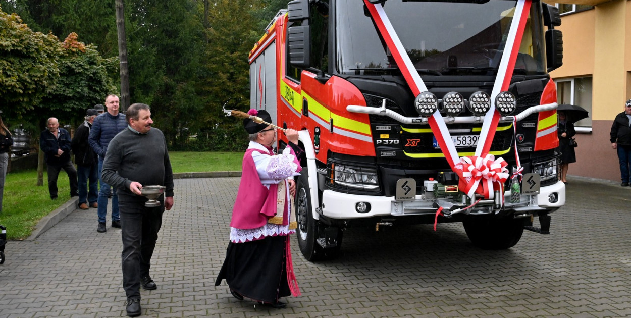 Nowy wóz strażacki dla OSP Chmielów