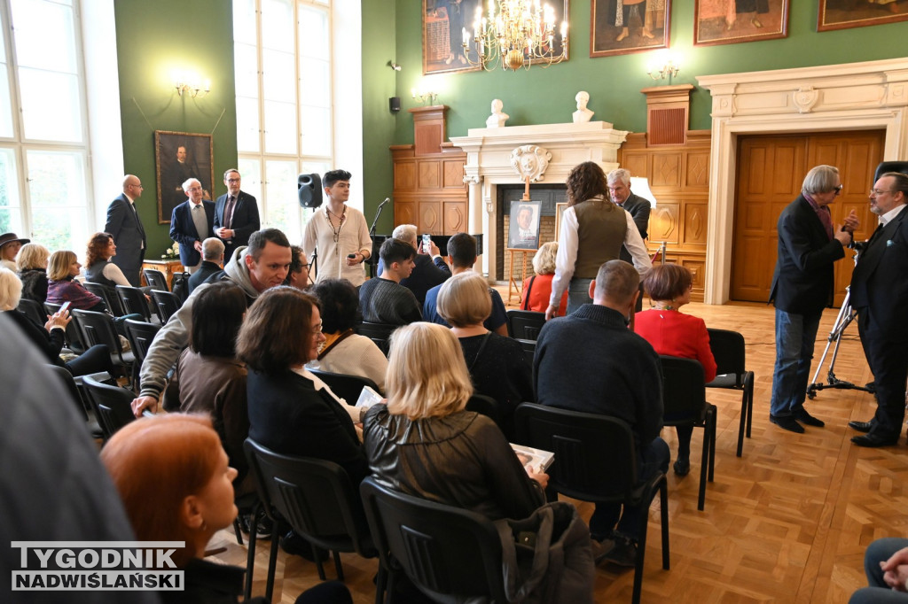 Wystawa prac Mariana Ruzamskiego w tarnobrzeskim muzeum