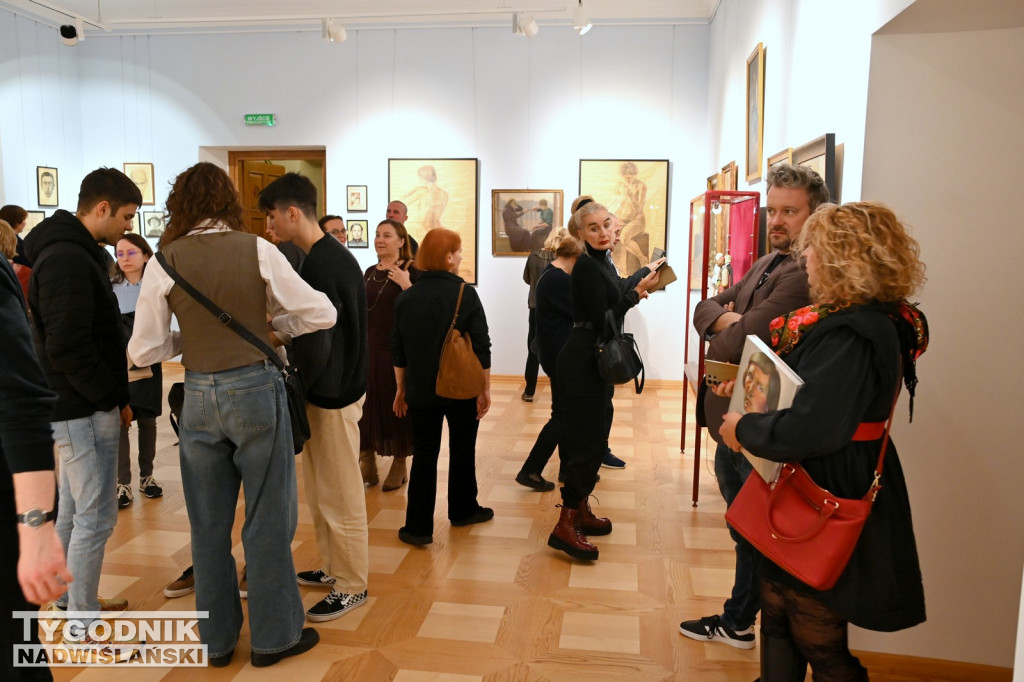 Wystawa prac Mariana Ruzamskiego w tarnobrzeskim muzeum