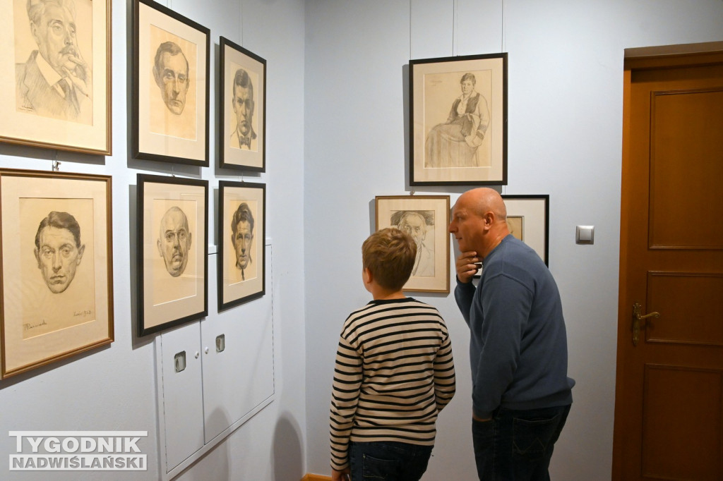 Wystawa prac Mariana Ruzamskiego w tarnobrzeskim muzeum