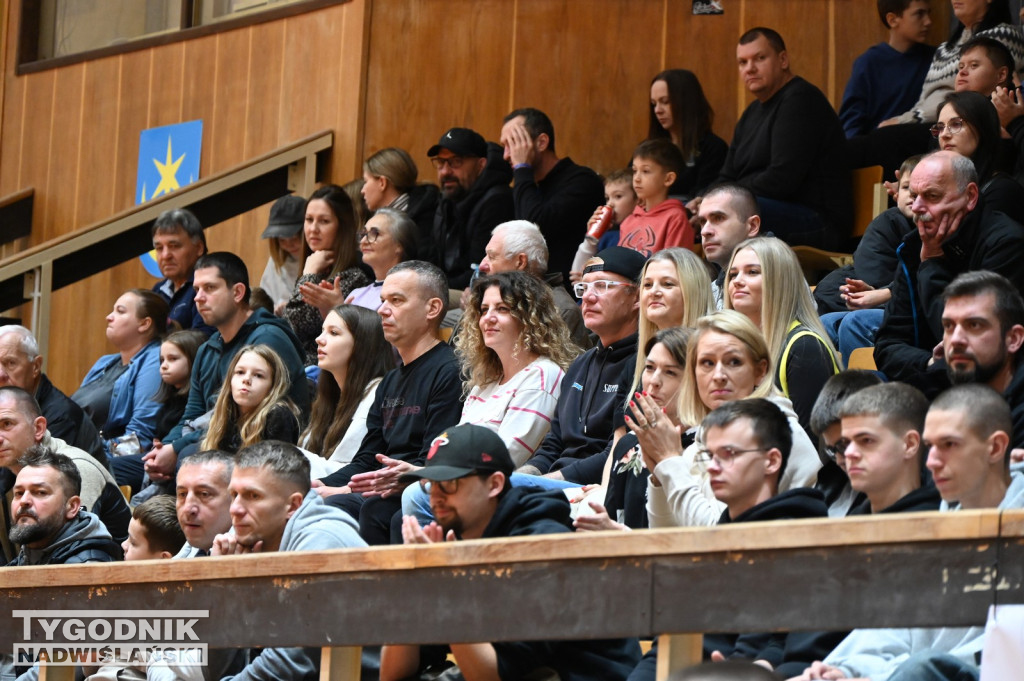 Kibice ma meczu MKKS Siarka - Dziki Basket Mielec