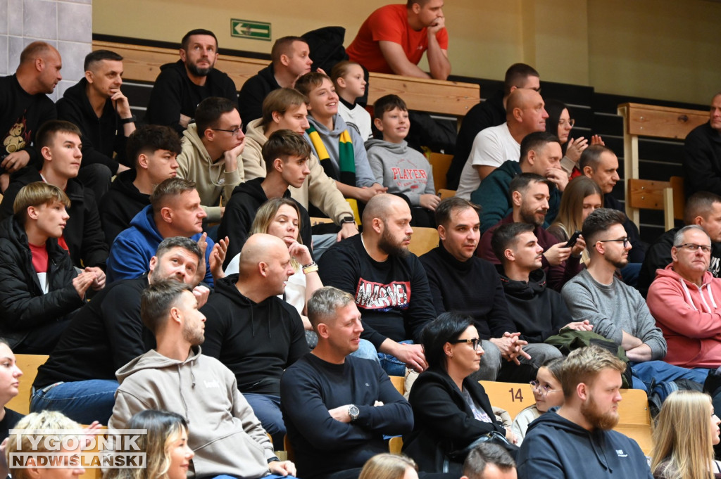 Kibice ma meczu MKKS Siarka - Dziki Basket Mielec