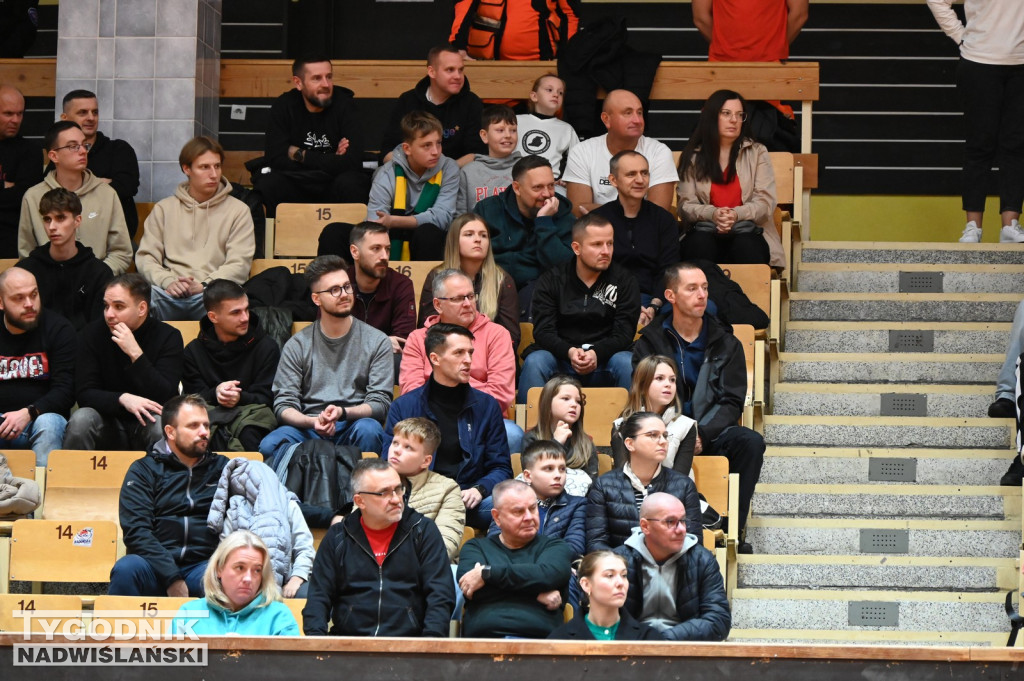 Kibice ma meczu MKKS Siarka - Dziki Basket Mielec