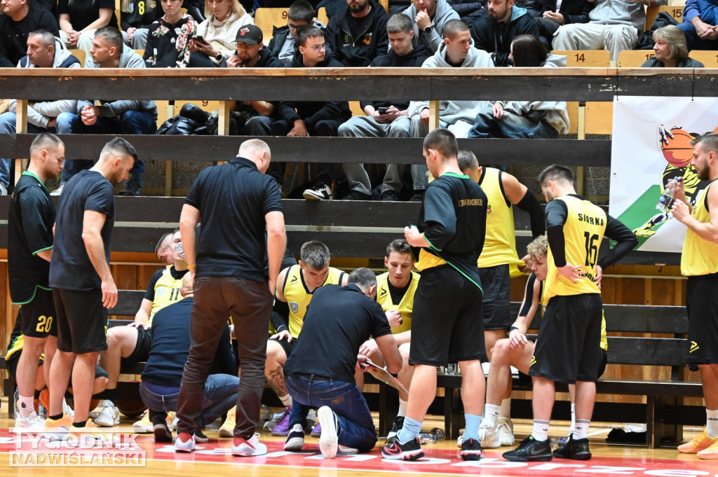 Kibice ma meczu MKKS Siarka - Dziki Basket Mielec
