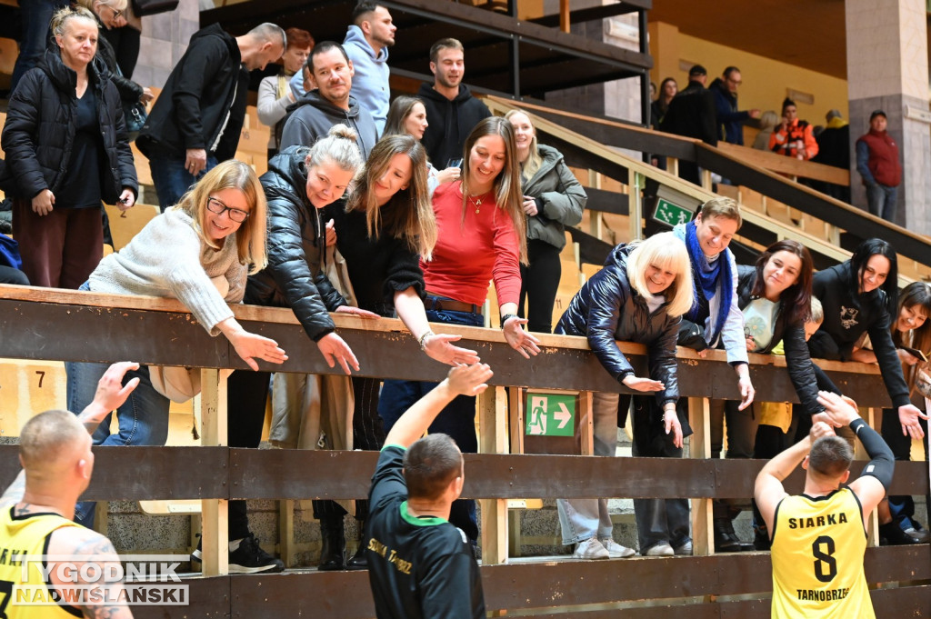 Kibice ma meczu MKKS Siarka - Dziki Basket Mielec