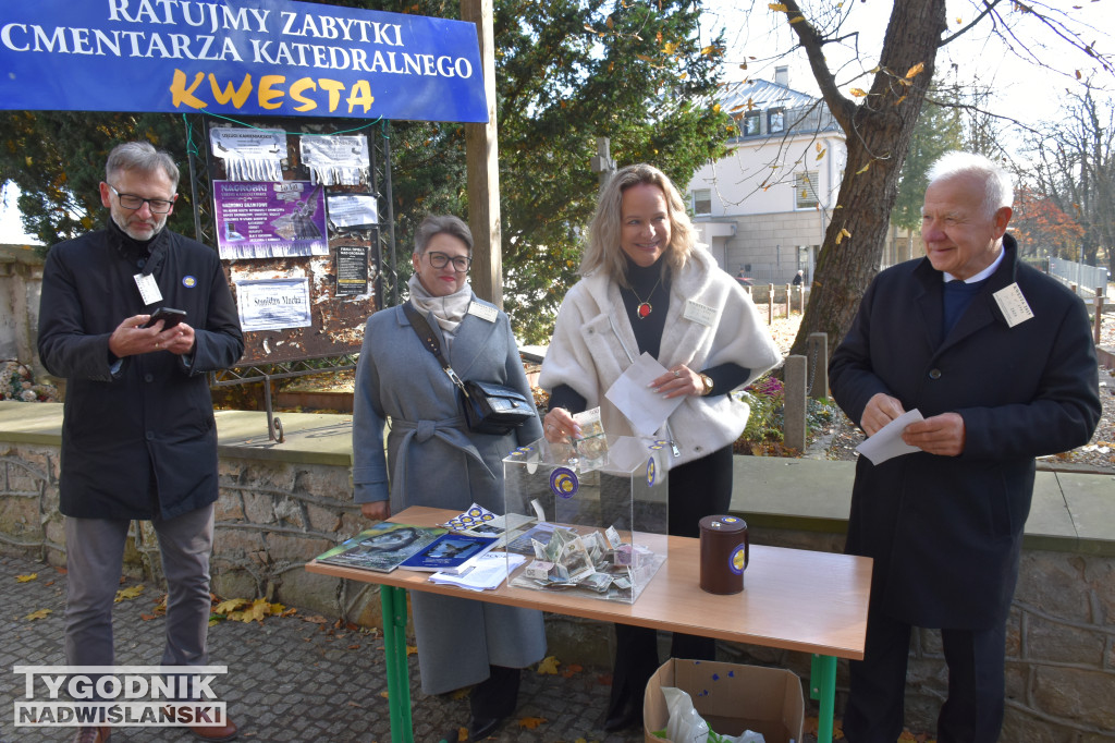 Sandomierska kwesta na rzecz ratowania nagrobków