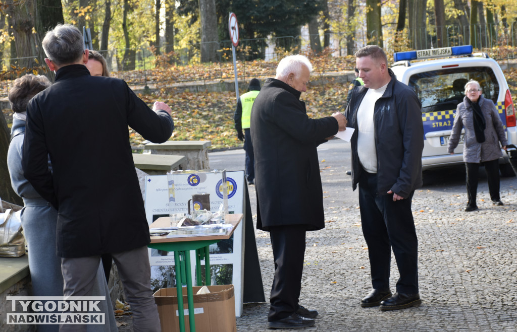 Sandomierska kwesta na rzecz ratowania nagrobków