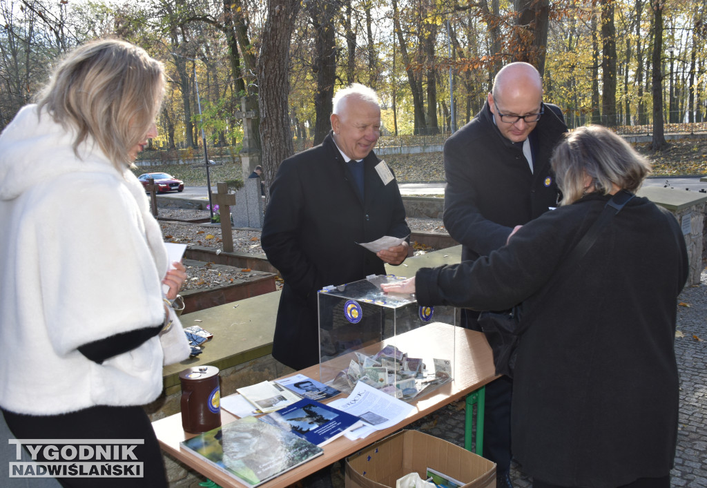 Sandomierska kwesta na rzecz ratowania nagrobków