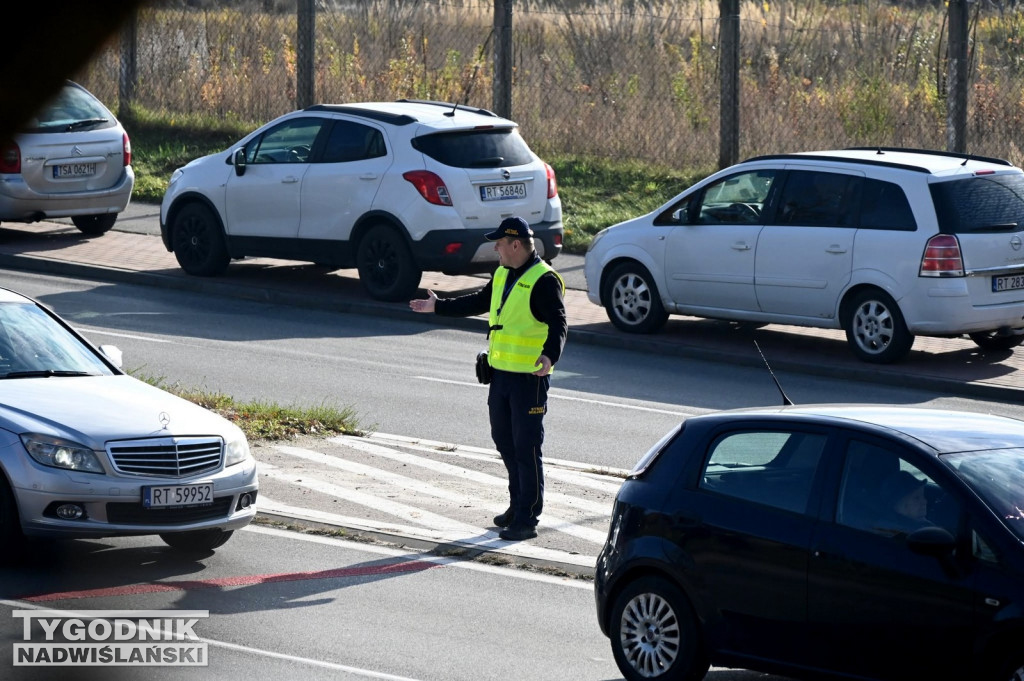 Bezpiecznie przy cmentarzach w Tarnobrzegu