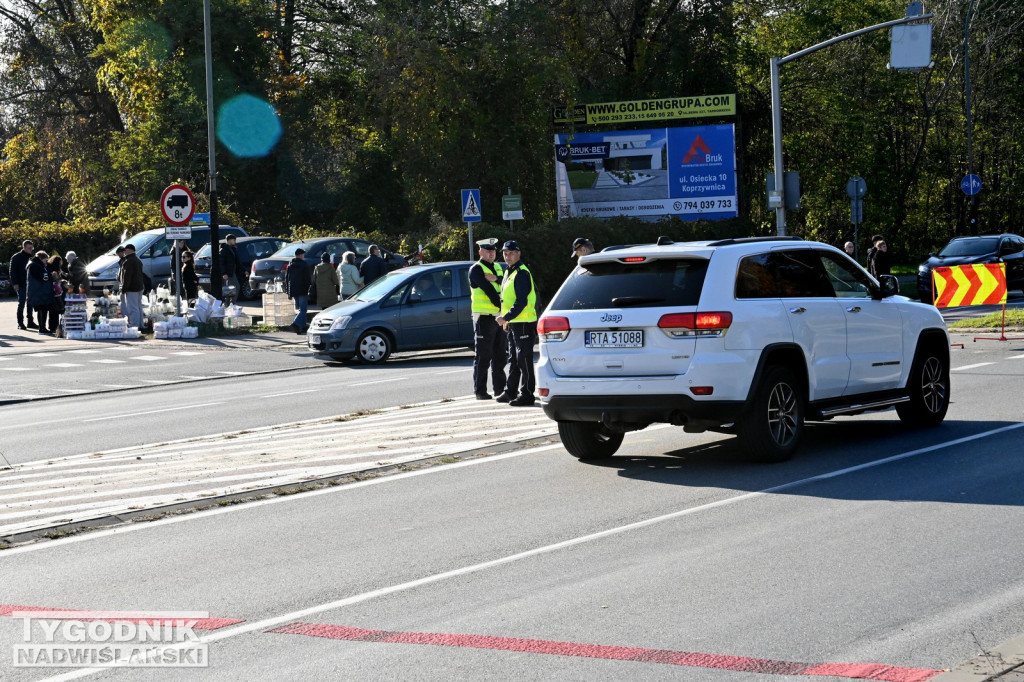Bezpiecznie przy cmentarzach w Tarnobrzegu