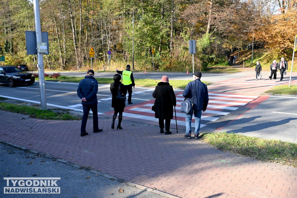 Bezpiecznie przy cmentarzach w Tarnobrzegu