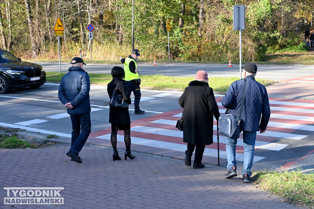 Bezpiecznie przy cmentarzach w Tarnobrzegu