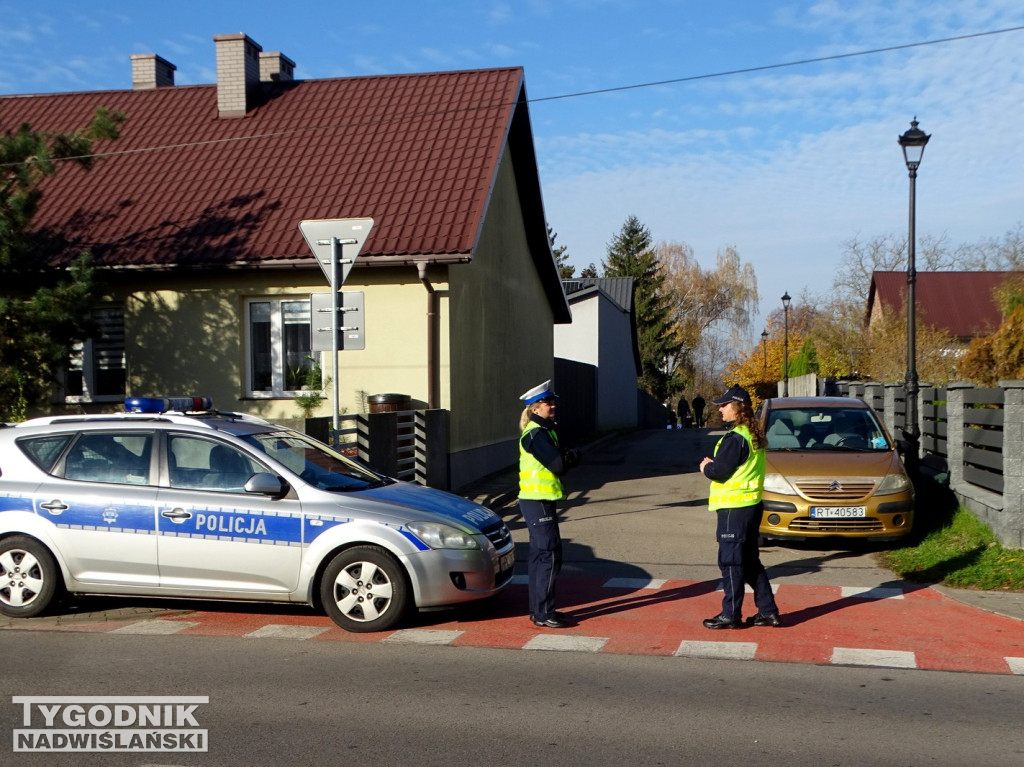 Bezpiecznie przy cmentarzach w Tarnobrzegu