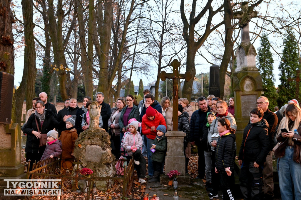 Cmentarz na Piaskach i Miechocińskie Zaduszki 2025