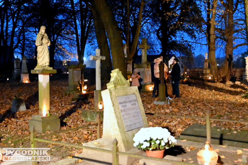 Cmentarz na Piaskach i Miechocińskie Zaduszki 2025
