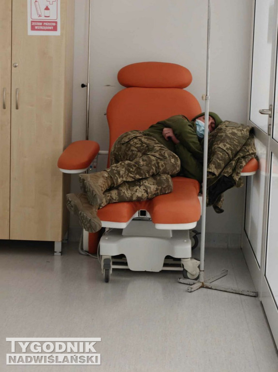 Żołnierze z Ukrainy w szpitalu w Stalowej Woli