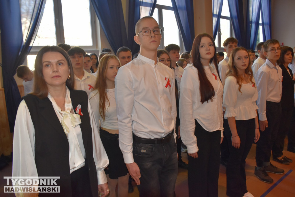 Ślubowanie klas pierwszych w ZSz w Staszowie