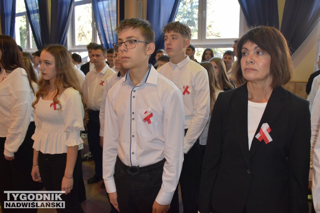 Ślubowanie klas pierwszych w ZSz w Staszowie