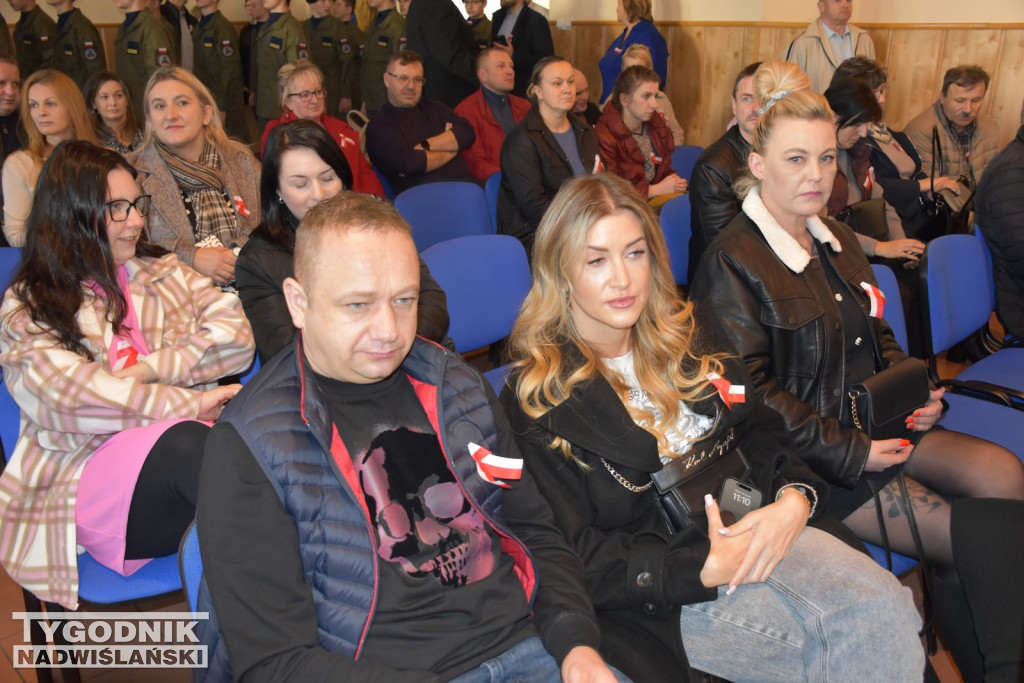 Ślubowanie klas pierwszych w ZSz w Staszowie