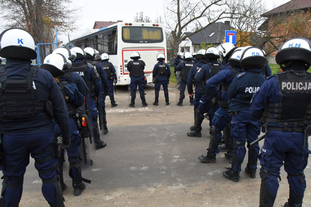 Policja na meczu Stal Gorzyce - Czarni Jasło