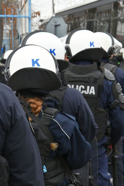 Policja na meczu Stal Gorzyce - Czarni Jasło