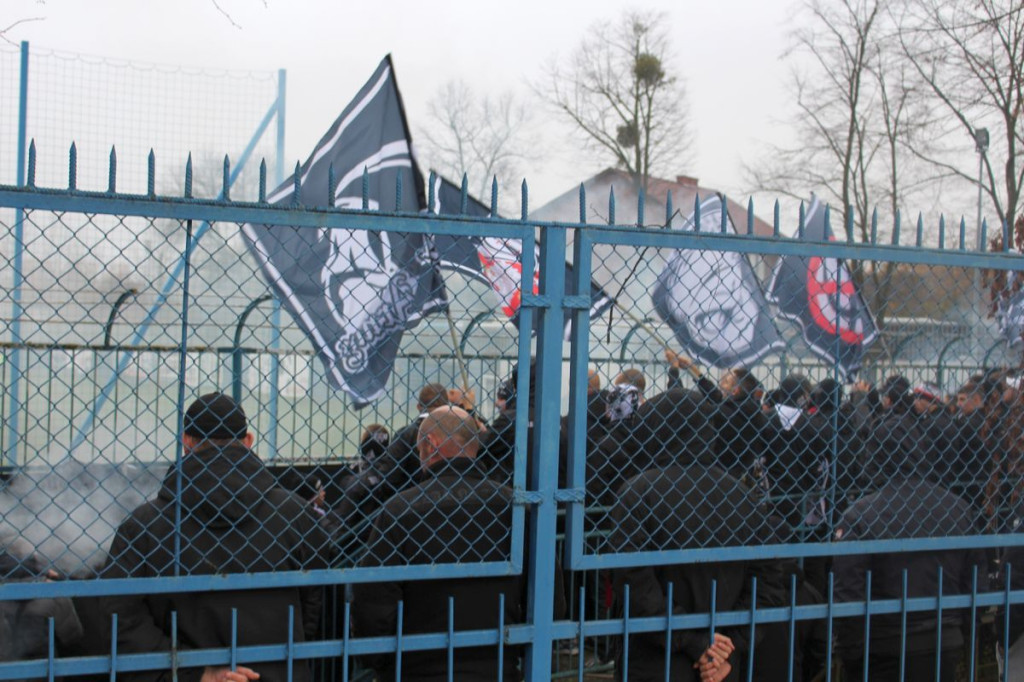 Policja na meczu Stal Gorzyce - Czarni Jasło